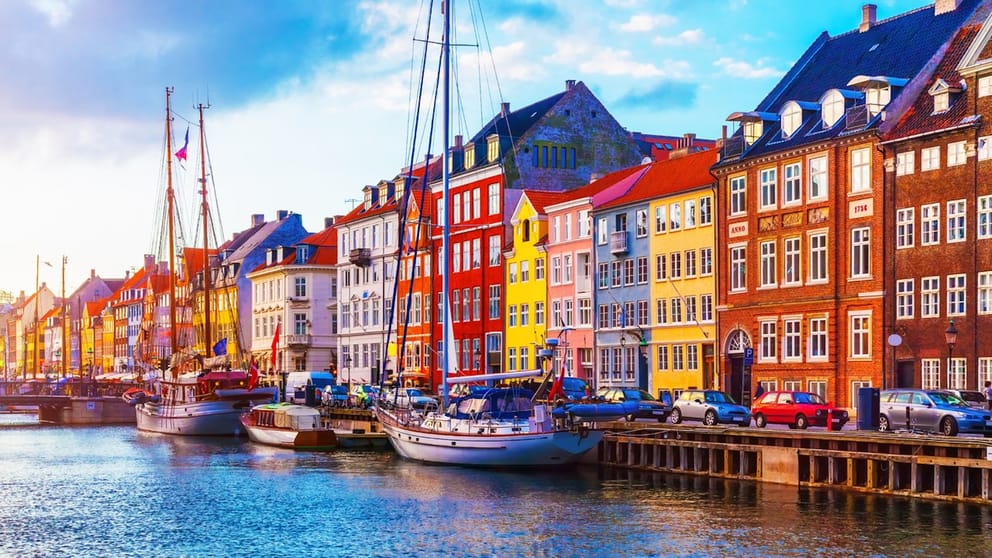 Hitta billiga flygbiljetter till Danmark