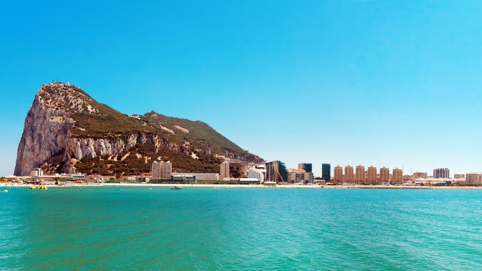 Encuentra vuelos baratos a Gibraltar