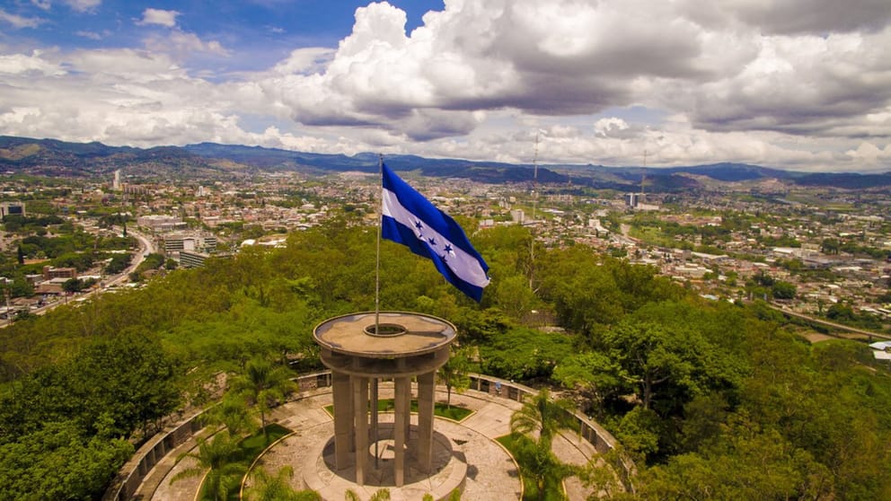 Hitta billiga flygbiljetter till Honduras