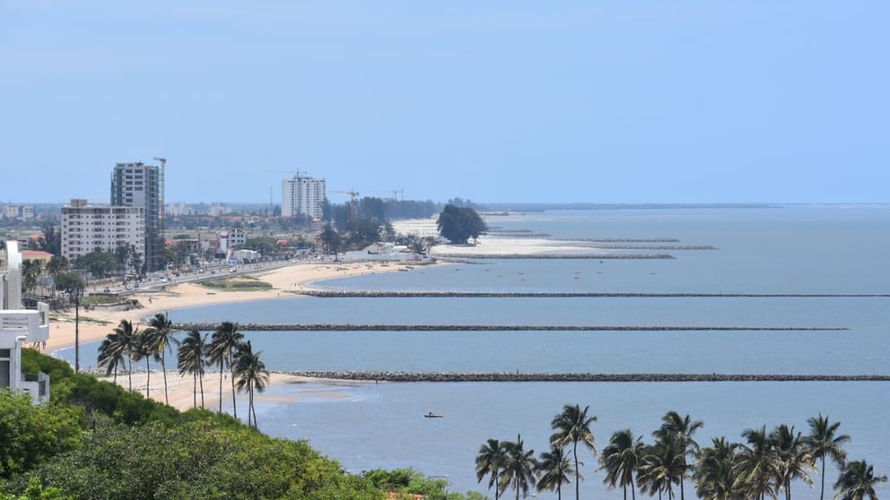 Encuentra vuelos baratos a Mozambique