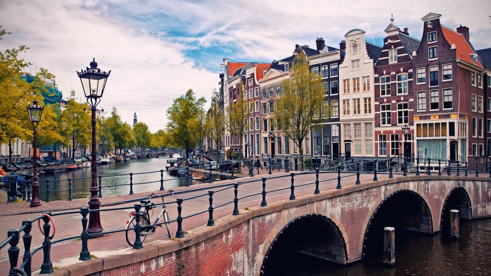 Encuentra vuelos baratos a los Países Bajos