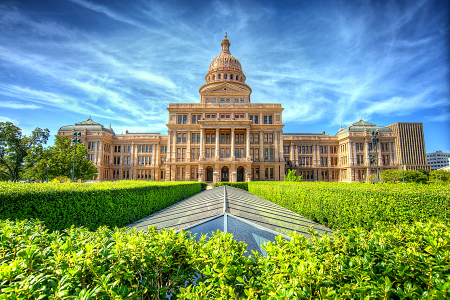 Cheap flights from Madrid, Spain to Austin, TX