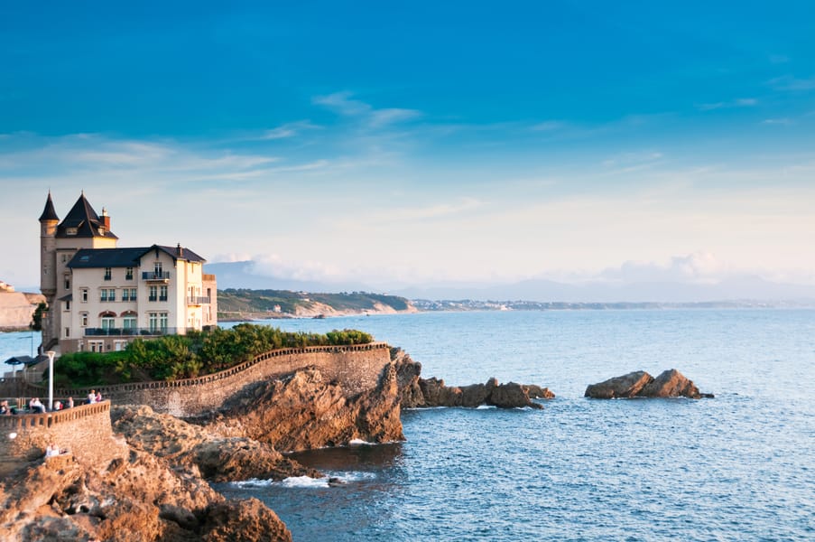 Cheap flights from Mexico City, Mexico to Biarritz, France