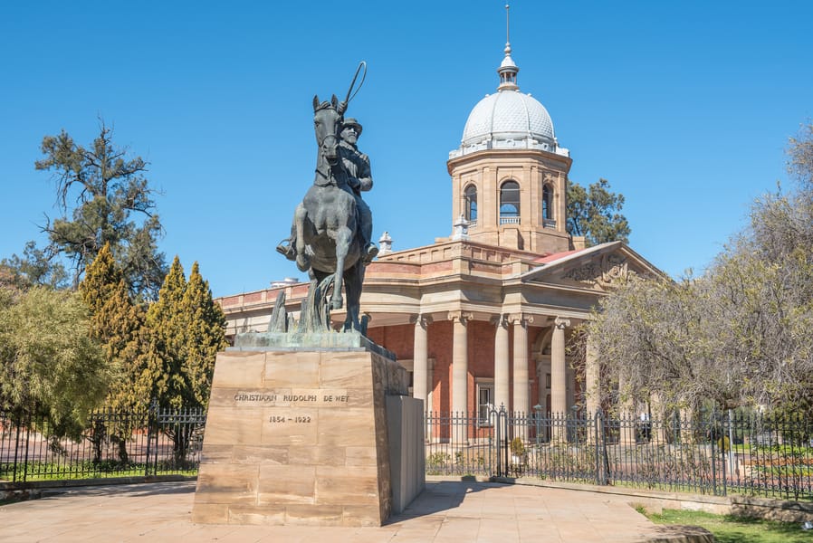 Cheap flights from London, United Kingdom to Bloemfontein, South Africa