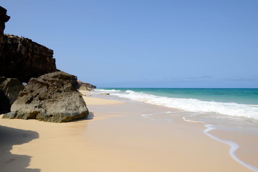 Cheap flights from Praia, Cape Verde to Boa Vista, Cape Verde