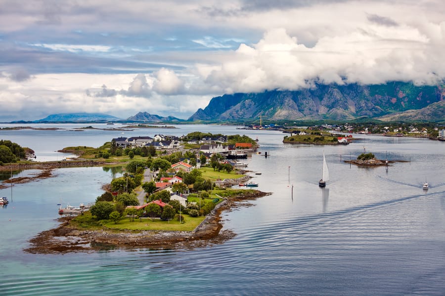 Cheap flights from Cebu, Philippines to Brønnøysund, Norway
