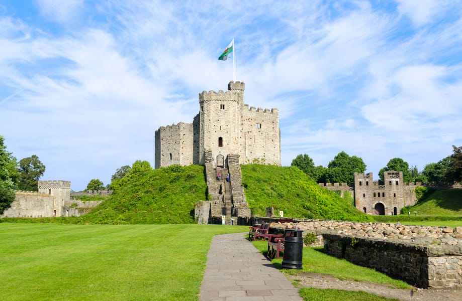 Cheap flights from Milan, Italy to Cardiff, United Kingdom