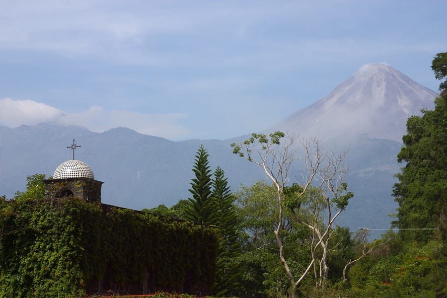 Cheap flights from Porto, Portugal to Colima, Mexico