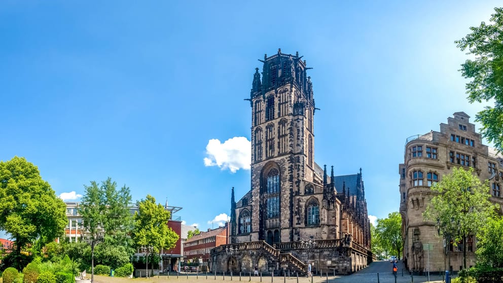 Cheap flights from Santiago de Chile, Chile to Duisburg, Germany