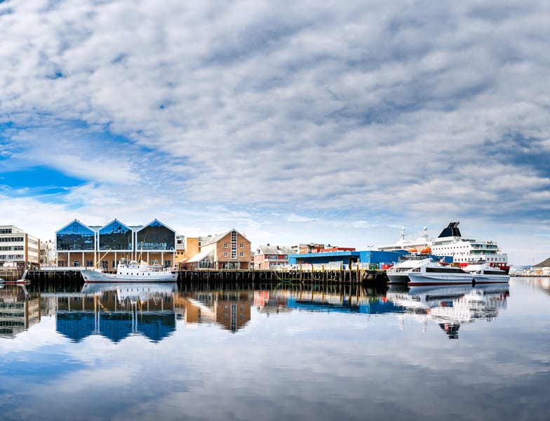 Cheap flights from Kirmington, United Kingdom to Hammerfest, Norway