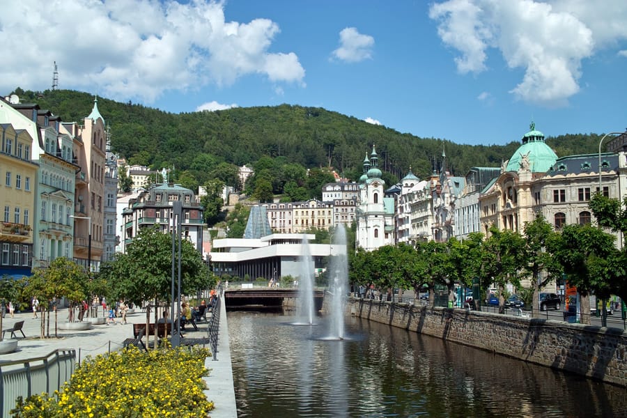Vuelos baratos de Ostrava, República Checa to Karlovy Vary, República Checa