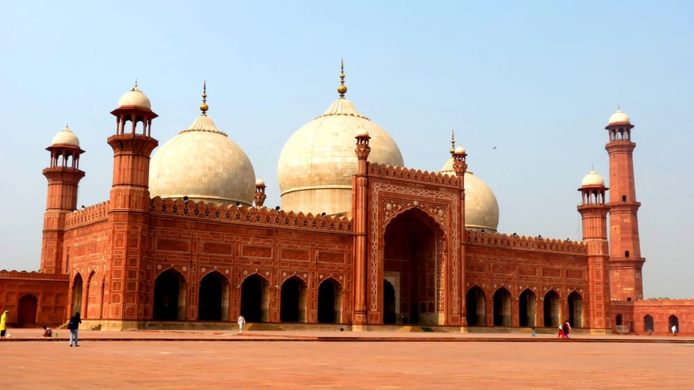 Cheap flights from Bucharest, Romania to Lahore, Pakistan