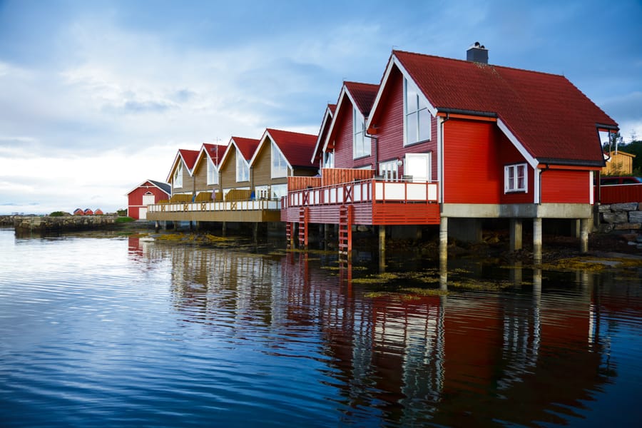 Cheap flights from Manila, Philippines to Molde, Norway