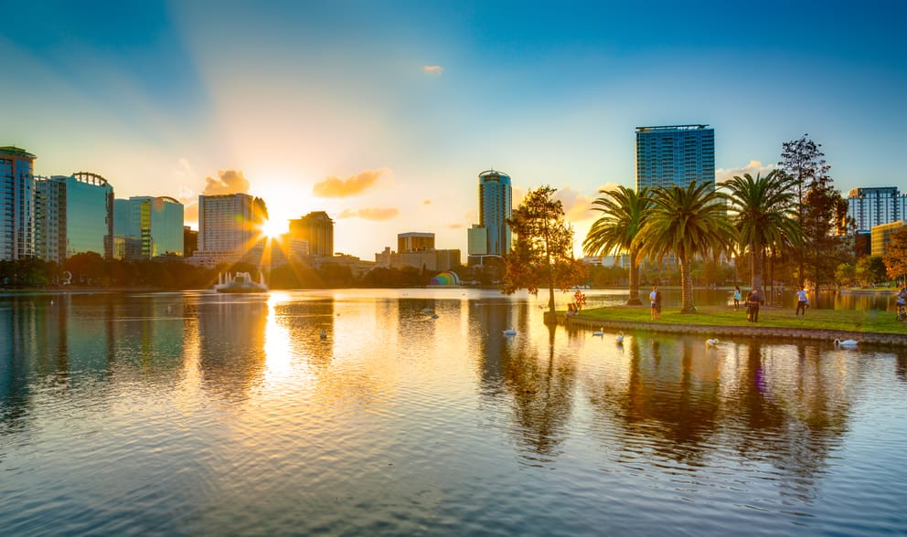 Cheap flights from Montreal, Canada to Orlando, FL