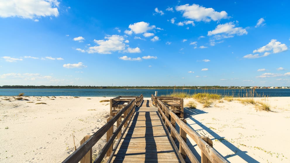 Cheap flights from Des Moines, IA to Pensacola, FL