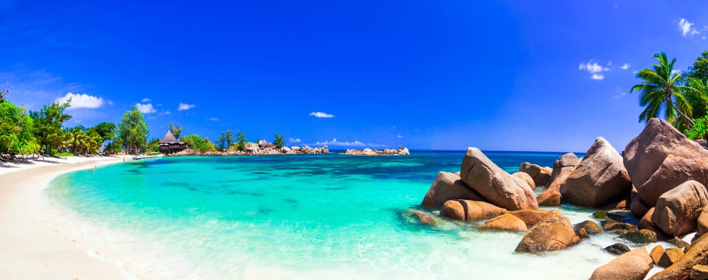 Cheap flights from Mahé, Seychelles to Praslin, Seychelles