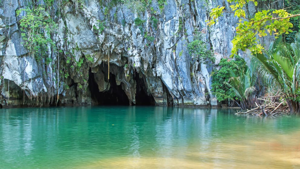 Cheap flights from Manila, Philippines to Puerto Princesa, Philippines