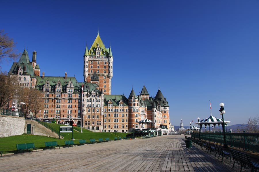 Cheap flights from Toronto, Canada to Quebec City, Canada