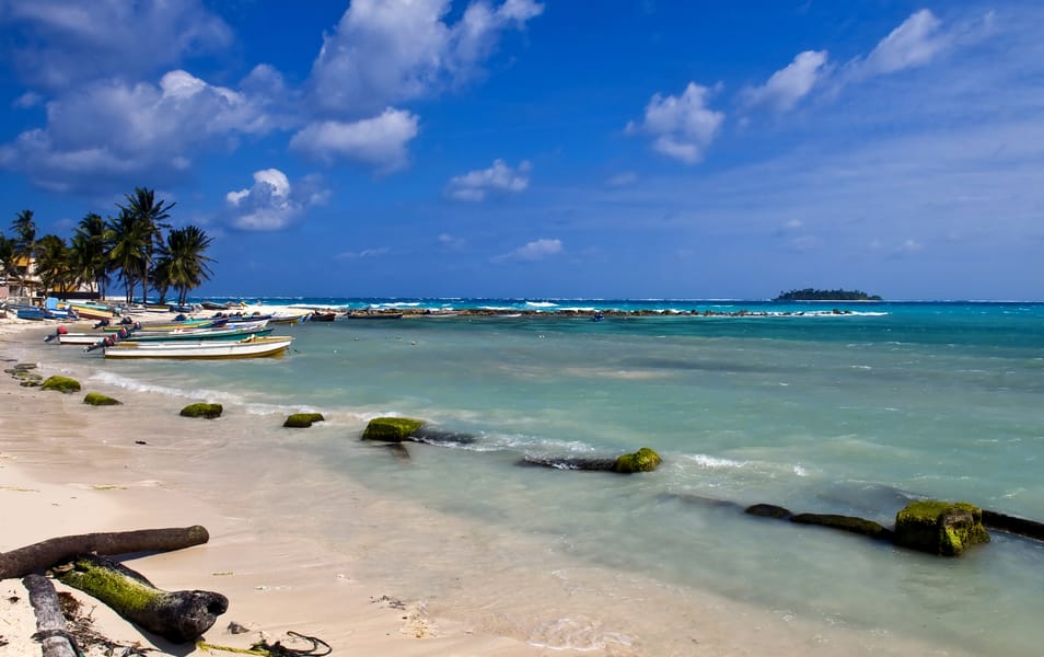 Cheap flights from Paris, France to San Andrés, Colombia