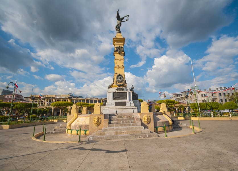 Cheap flights from Medellín, Colombia to San Salvador, El Salvador
