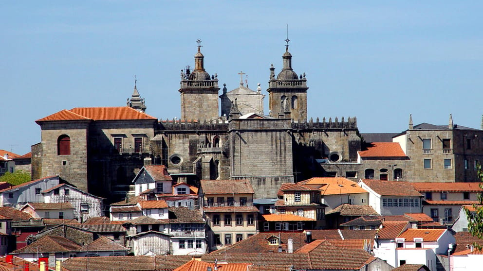 Voos baratos do Porto, Portugal para Viseu, Portugal