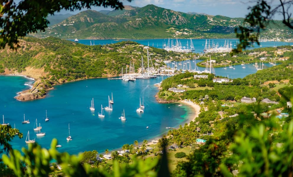 Plane tickets to Antigua & Barbuda