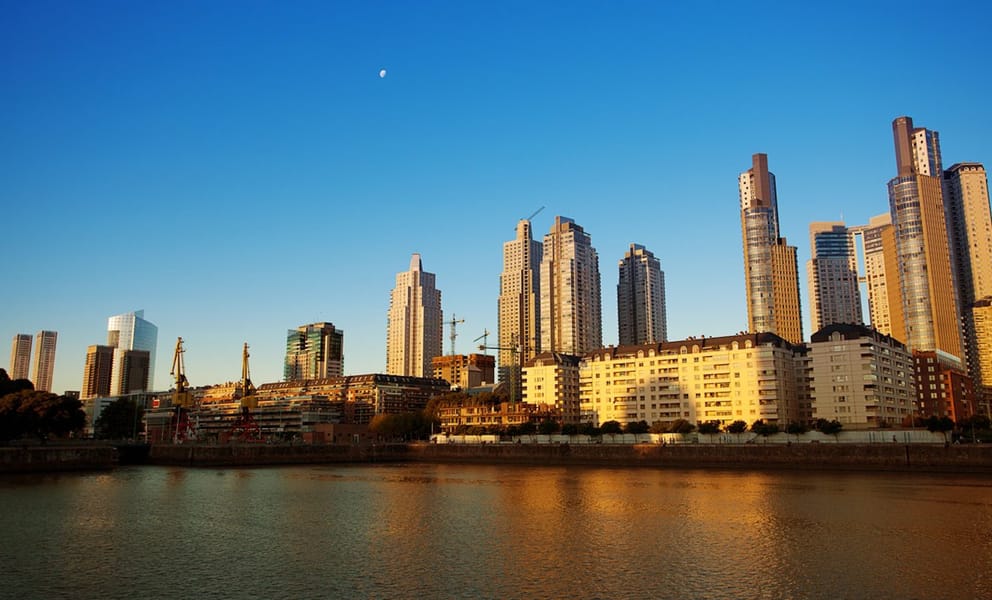 Reserva vuelos de Florianópolis, SC a Argentina