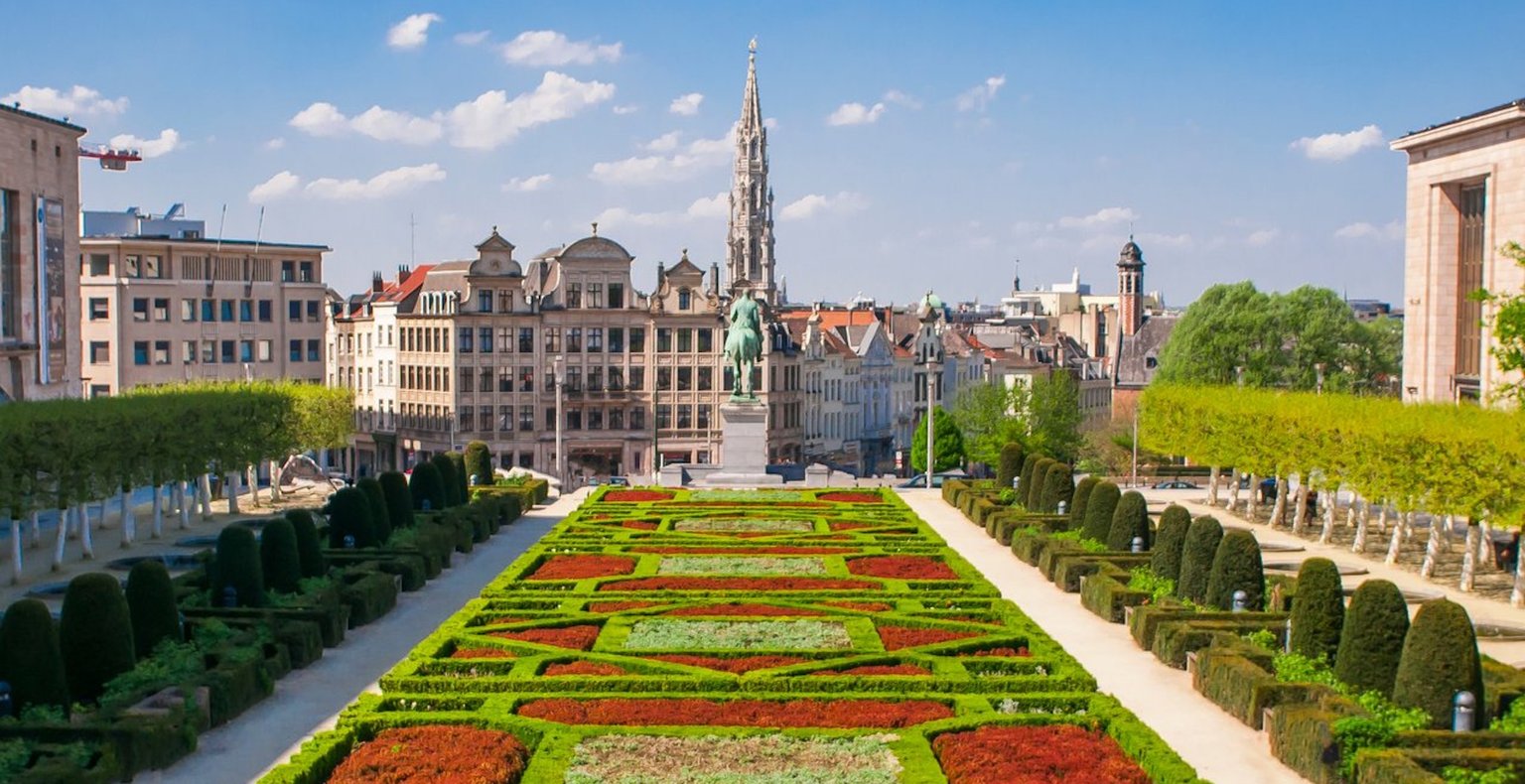 Cheap flights from Italy to Belgium from £33