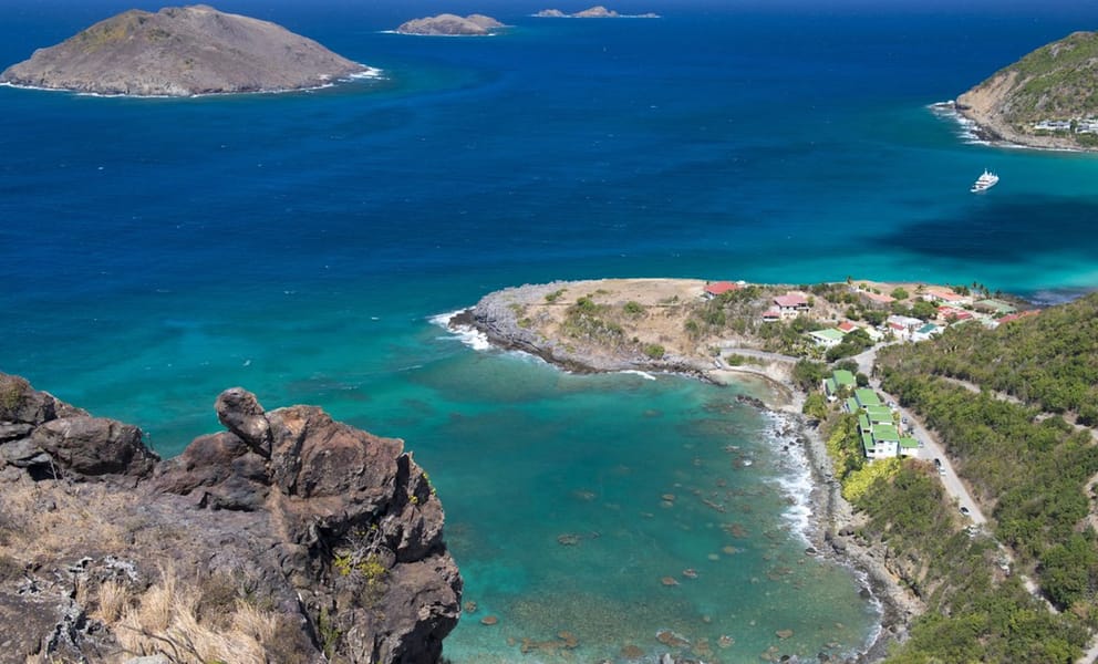 Réservez des vols depuis Pointe-à-Pitre vers Saint-Barthélemy