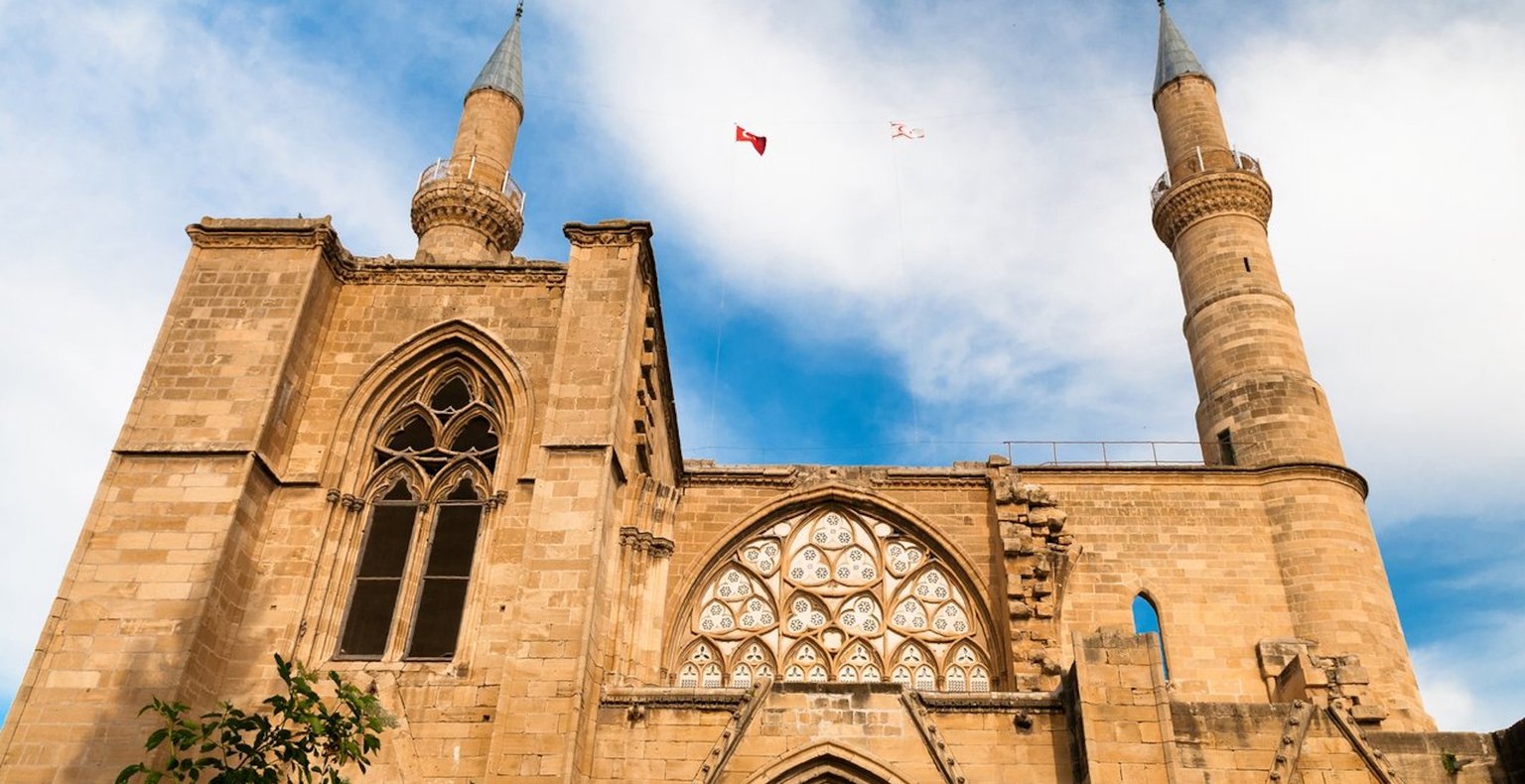 Cheap flights from Greece to Cyprus from £28