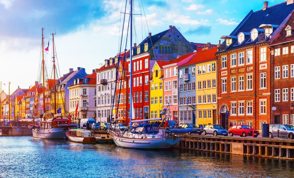 Encuentra vuelos baratos a Dinamarca