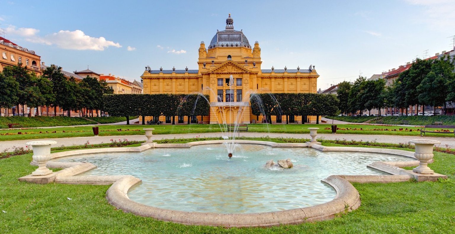 Cheap flights from United Kingdom to Croatia from £28