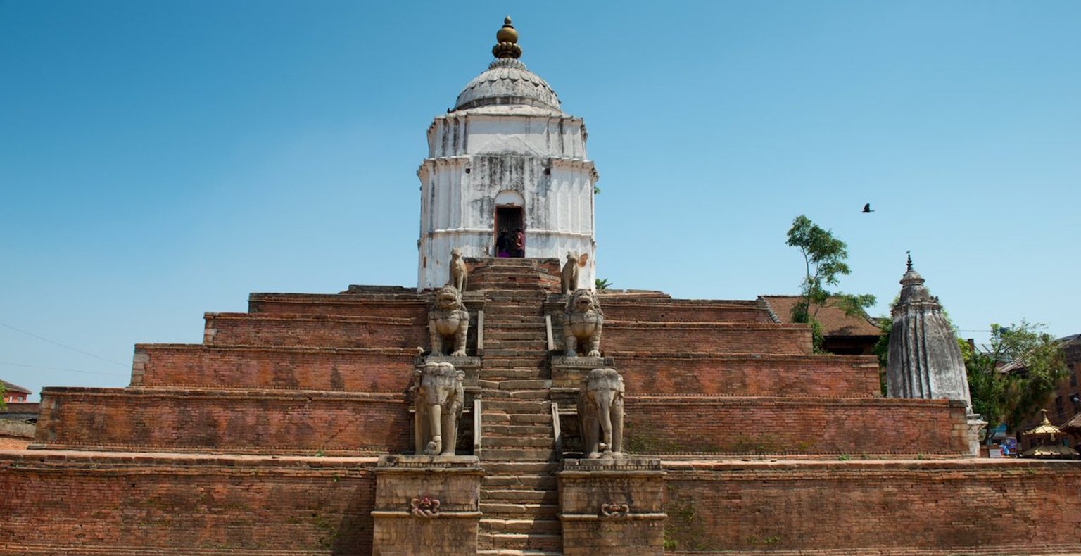 Cheap flights from Malaysia to Nepal from £112