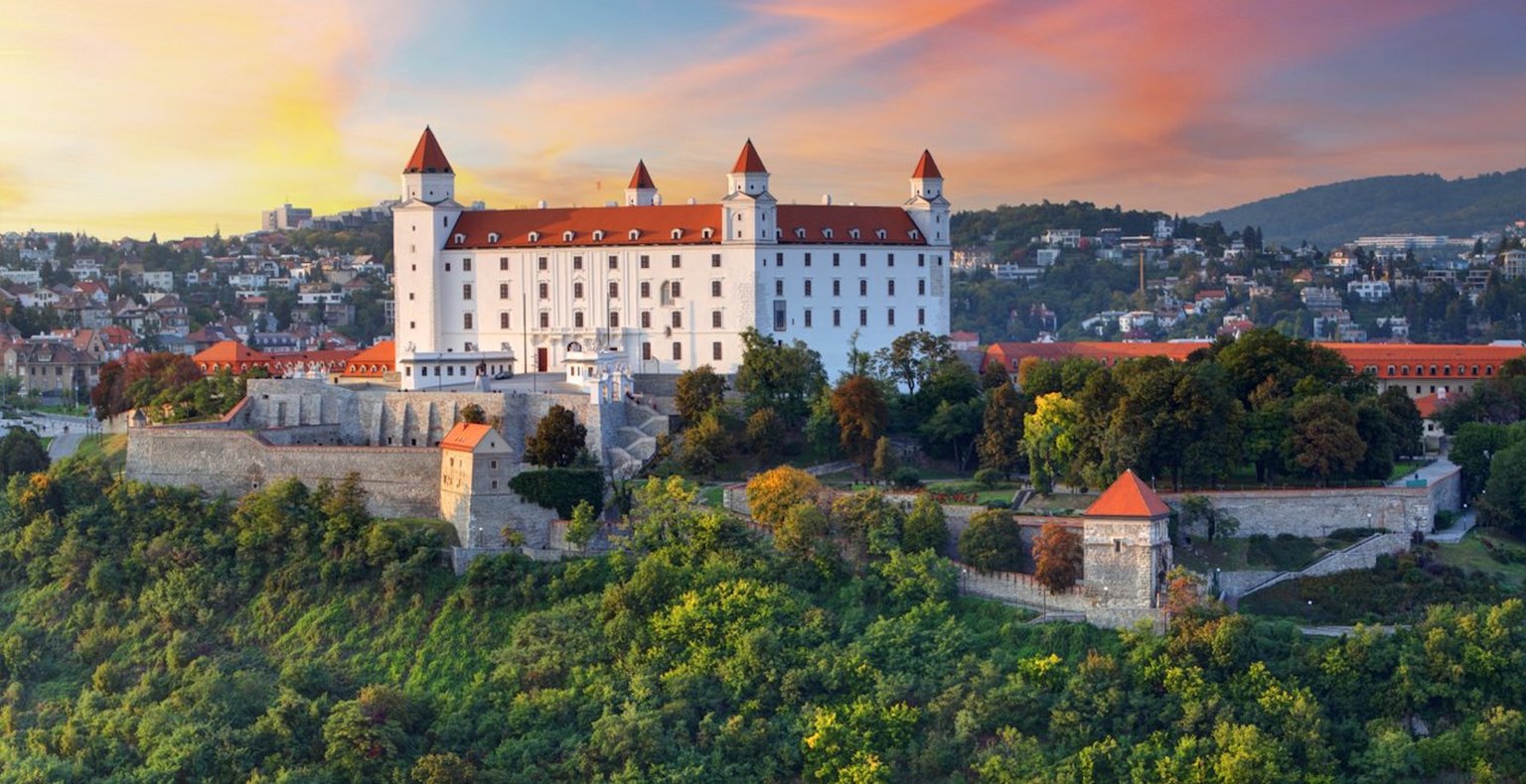 Cheap flights from United Kingdom to Slovakia from £19