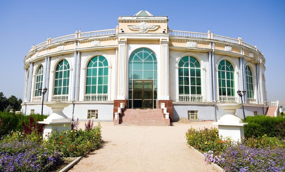 Buchen Sie Flüge von München, BY nach Tadschikistan