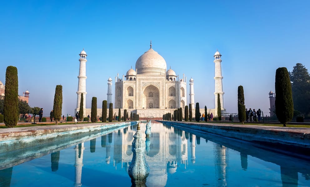 Cheap flights from Bengaluru, India to Agra, India