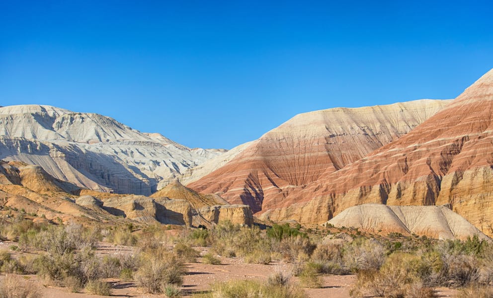 Cheap car rentals in Aktau, Kazakhstan