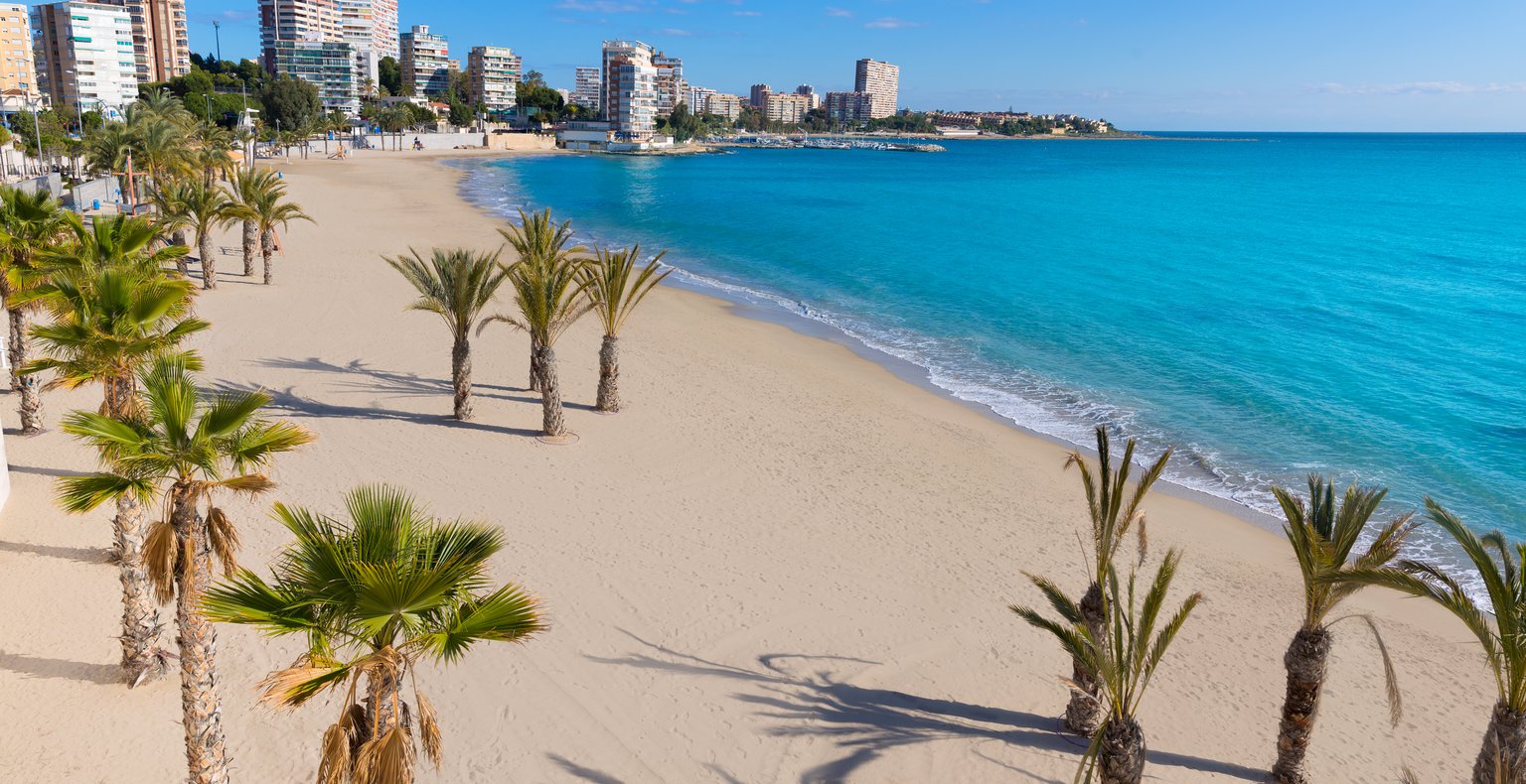 Vuelos baratos de Exeter a Alicante a partir de 32 €