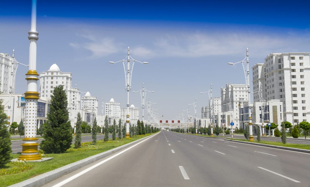 Olcsó autóbérlés Asgabatban (Türkmenisztán)