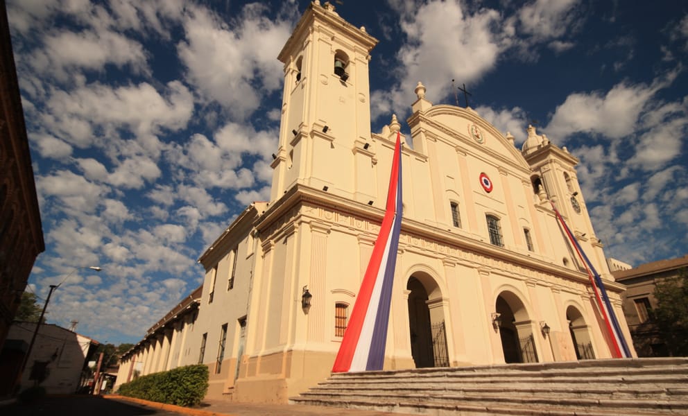 Cheap car rentals in Asunción, Paraguay