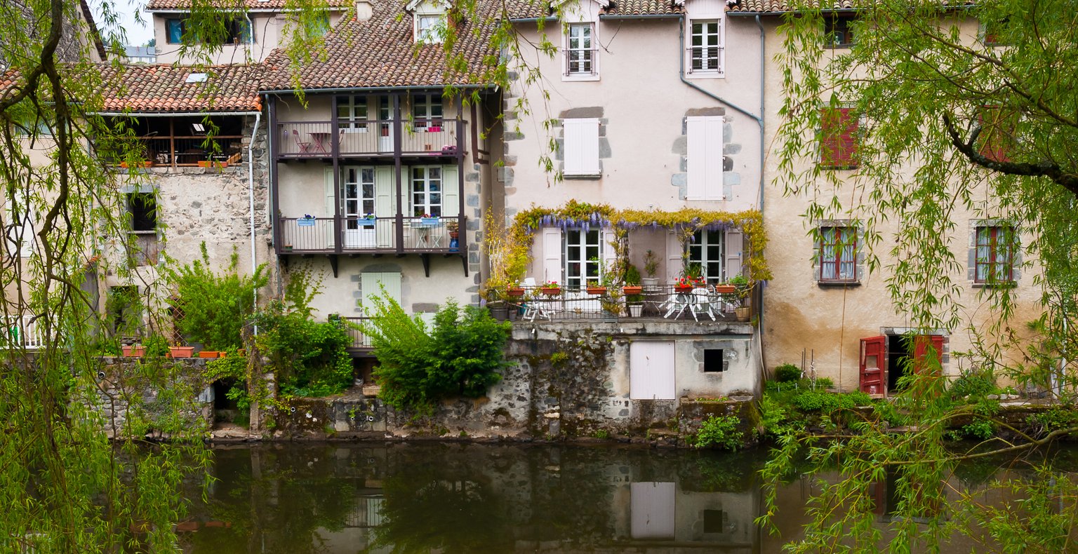 Olcsó repülőjegy to Aurillac (Franciaország)
