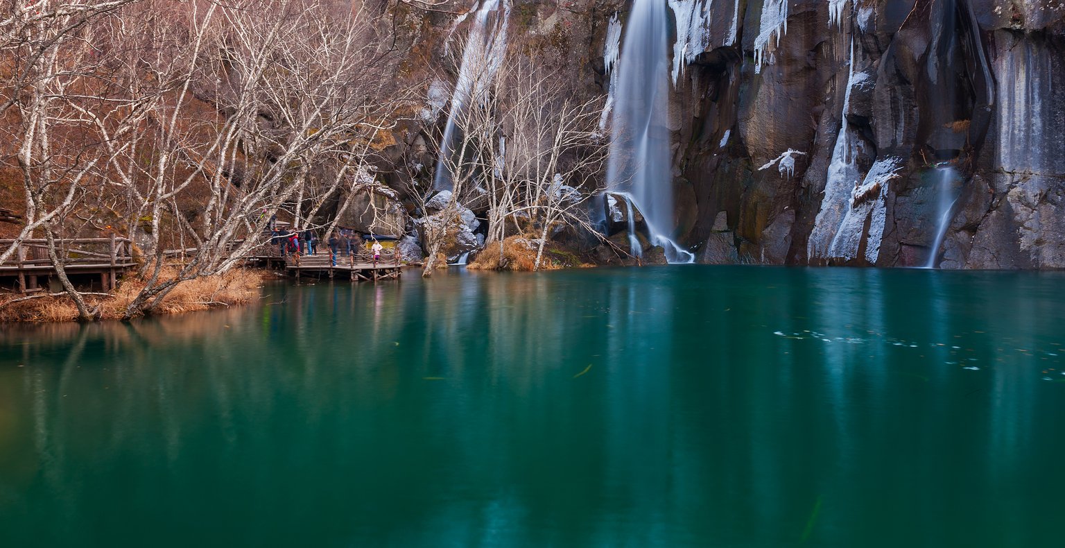 Cheap flights from Singapore to Baishan from £262