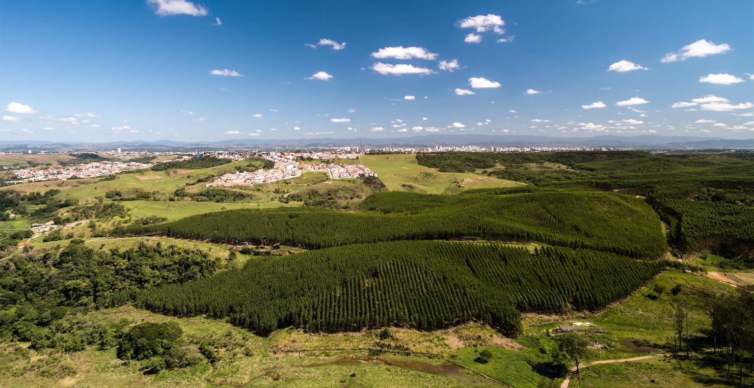 由从卢克索前往到包鲁的低价航班仅需 ¥5,059 起