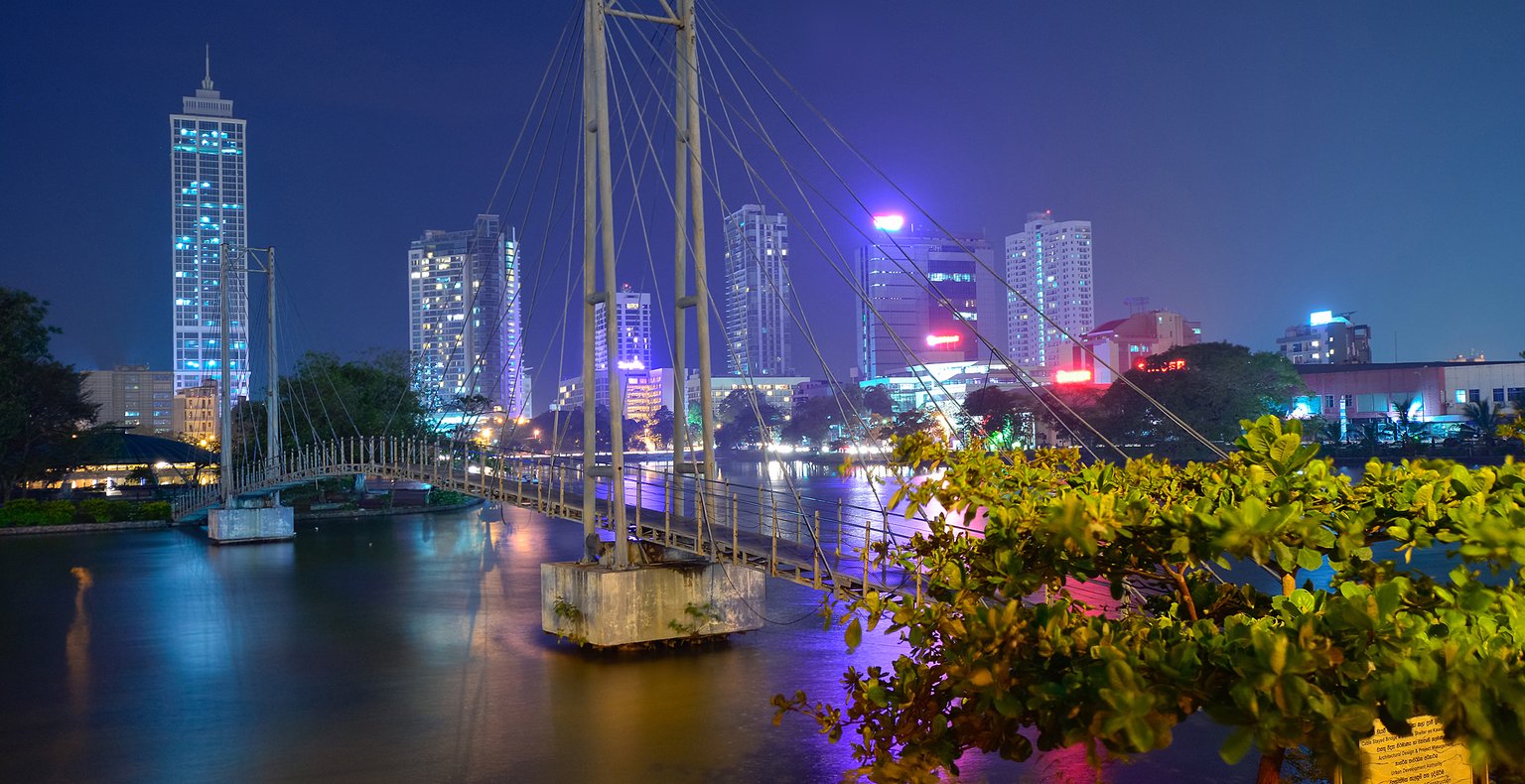 Encontre voos baratos para a Beira