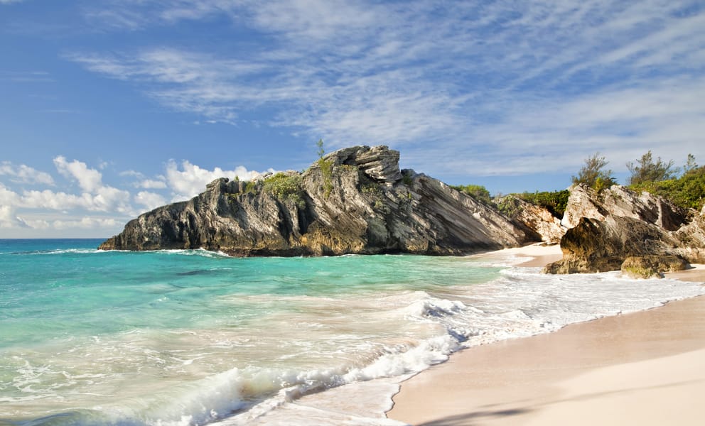 Cheap flights from Cancún to Bermuda