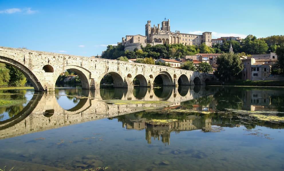 Cheap flights from Manchester to Béziers