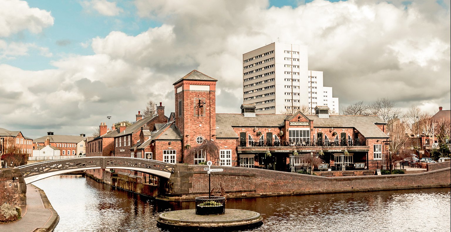 Vuelos baratos de Madrid a Birmingham a partir de 39 €