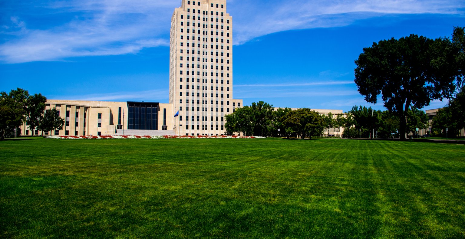 Cheap flights from Billings to Bismarck from $268