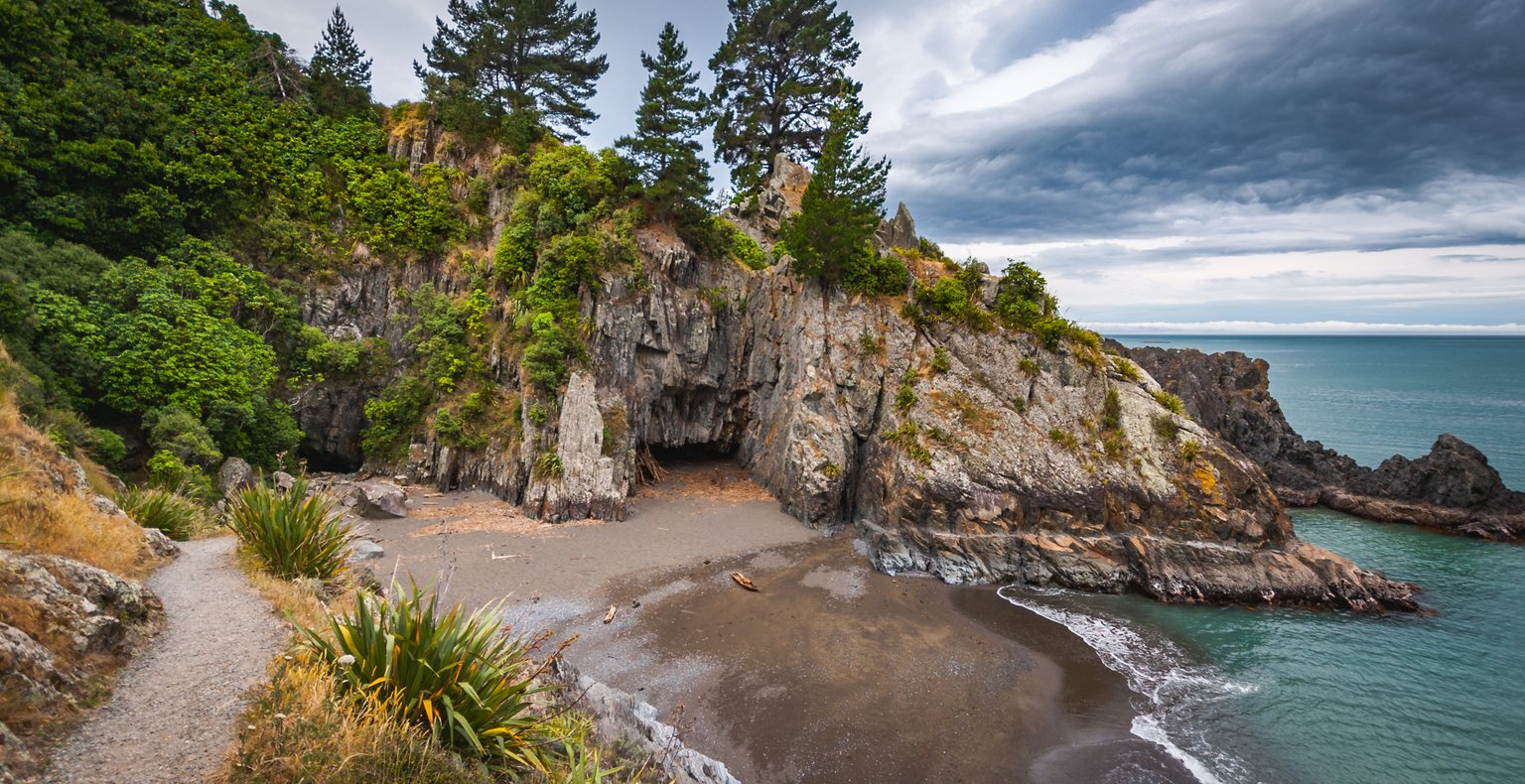 Cheap flights from Auckland to Blenheim from £105