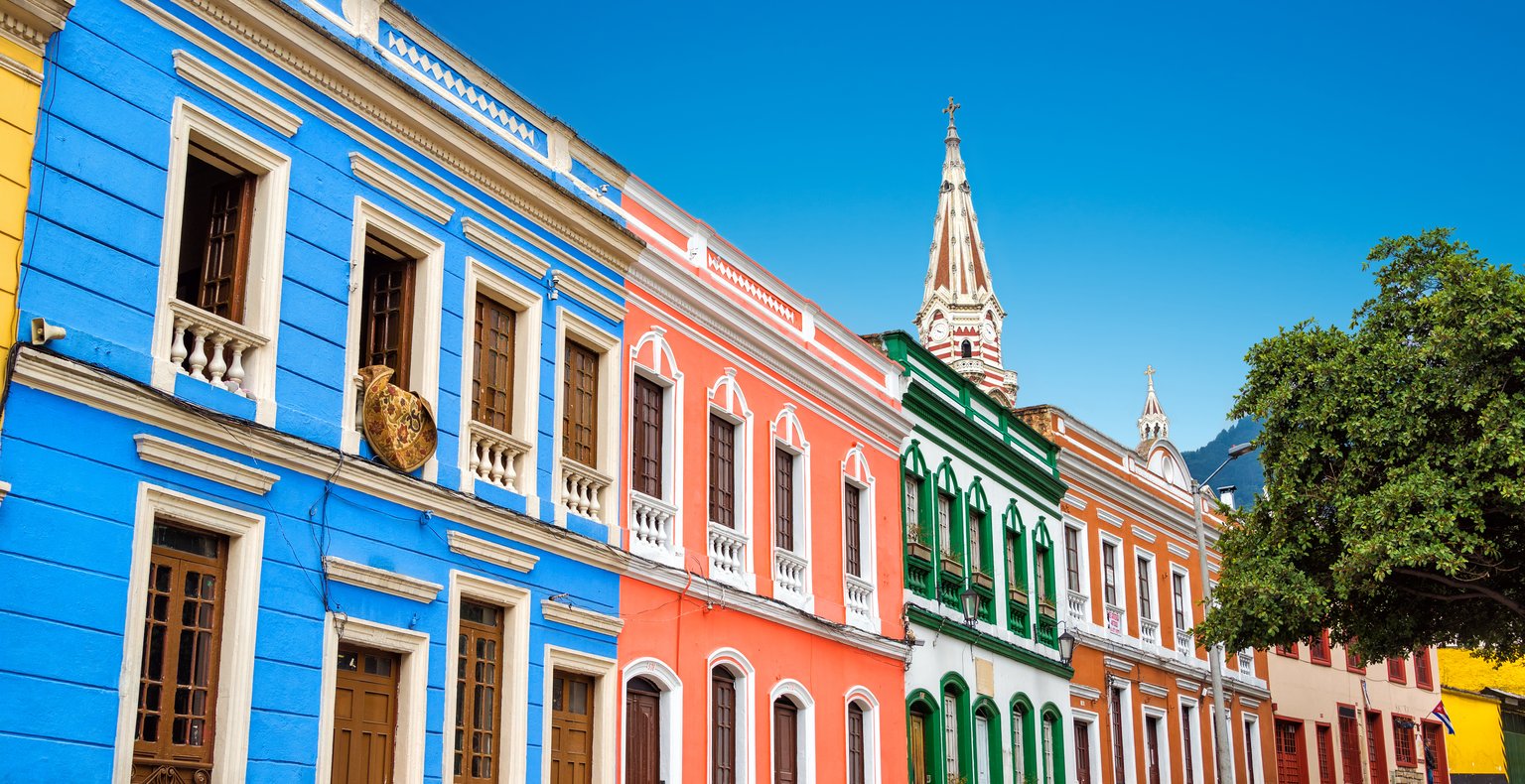 Billiga flyg från Santa Marta till Bogotá från 447 kr